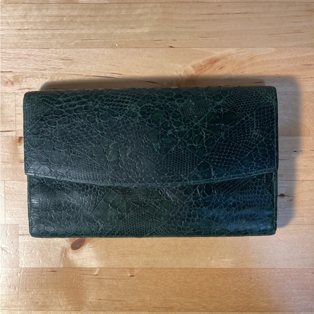 ABAS Avatar Green Alligator Embossed Leather Trifold Wallet Organizer